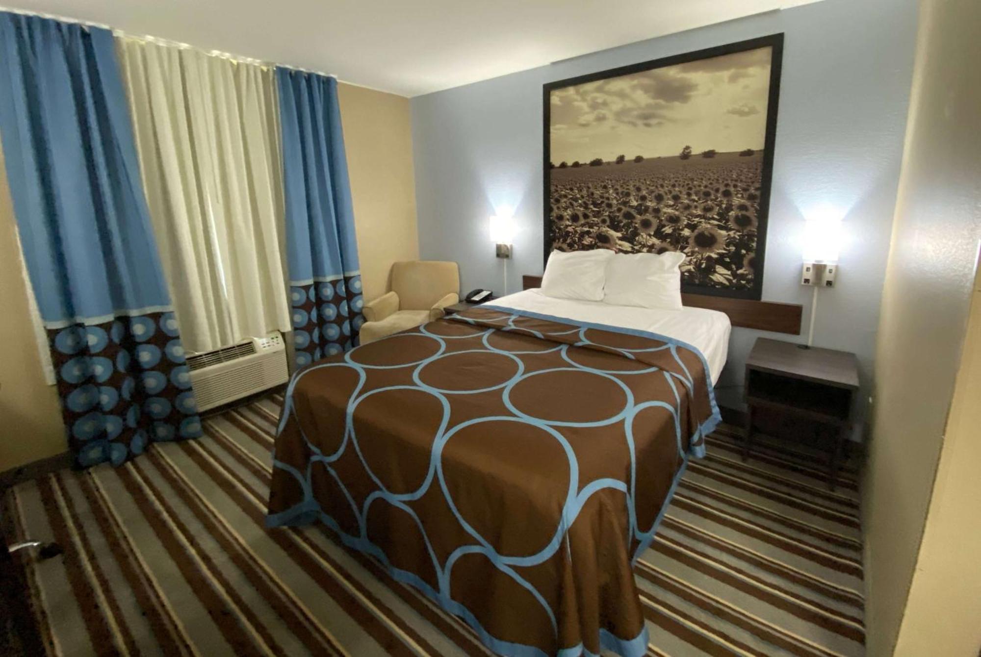 Super 8 By Wyndham Independence Ks Hotell Eksteriør bilde